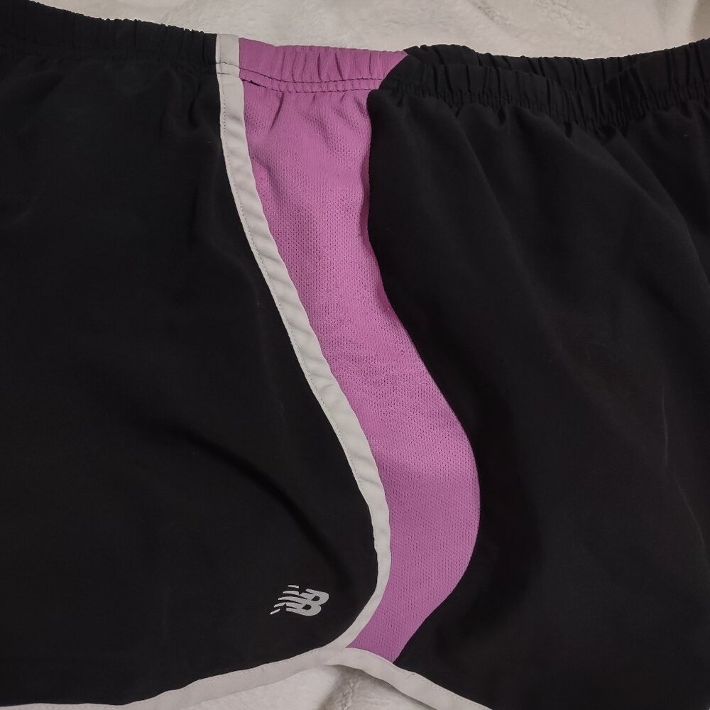 New Balance women's running shorts sz L